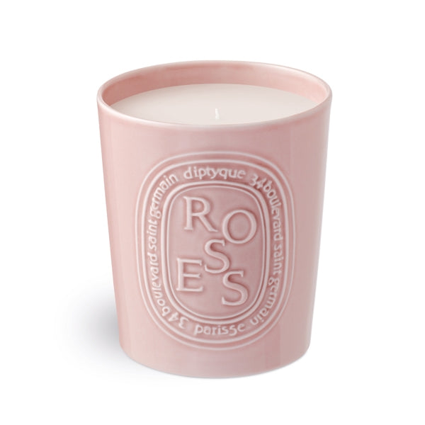 Erleben Sie DIPTYQUE Roses Duftkerze – Frische Rosen im Winter