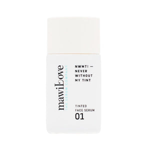 mawiLove - 01 - NWMT! - NEVER without my TINT - Tinted Face Serum - in schlichter, weißer Verpackung vor hellem Hintergrund