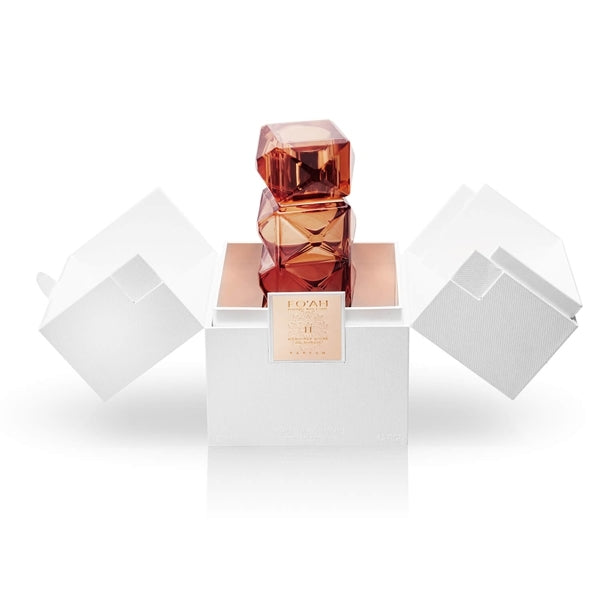 FO'AH - Collection Mémoires d'une Palmeraie - 11 Parfumflakon in facettenreichem bernsteinfarbenem Design in offener weißer Box