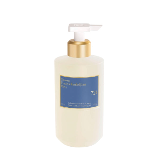 Maison Francis Kurkdjian Paris - 724 - Hand & Body Cleansing Gel mit blauer Etikette und goldfarbenem Pumpspender auf weißem Hintergrund