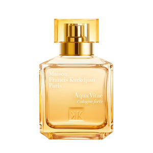 Maison Francis Kurkdjian Paris - Aqua Vitae Cologne Forte Flakon mit goldfarbenem Verschluss vor weißem Hintergrund