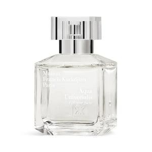 Maison Francis Kurkdjian Paris - Aqua Universalis Cologne Forte Flakon aus klarem Glas mit silbernem Verschluss vor weißem Hintergrund