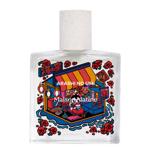 Maison Matine - Arashi no Umi Parfumflakon mit farbenfroher asiatischer Marktillustration und floralen Akzenten auf klarem Glas