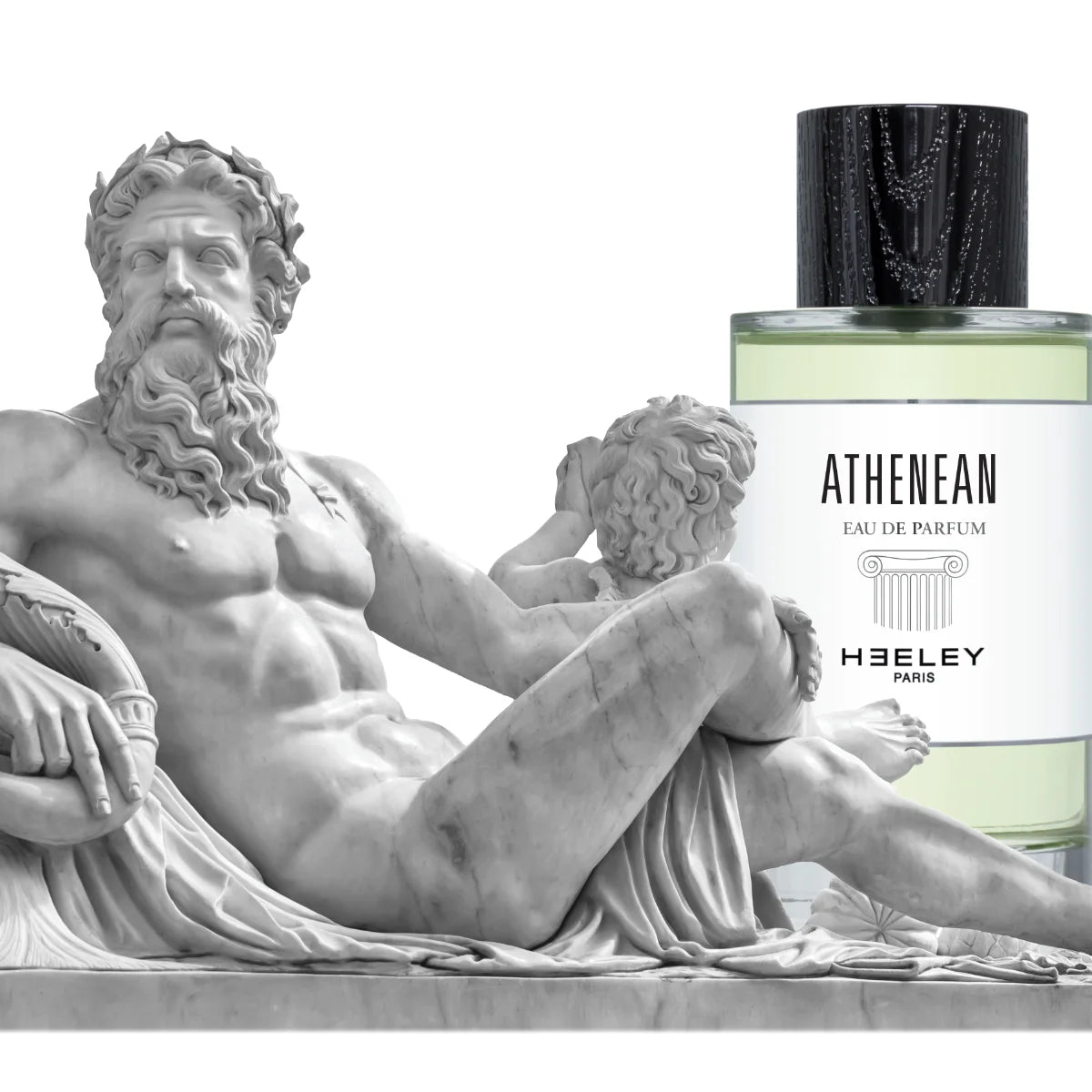 Heeley - Athenean Parfumflakon mit minimalistischem Etikett und schwarzem Verschluss neben antiker griechischer Statue aus Marmor