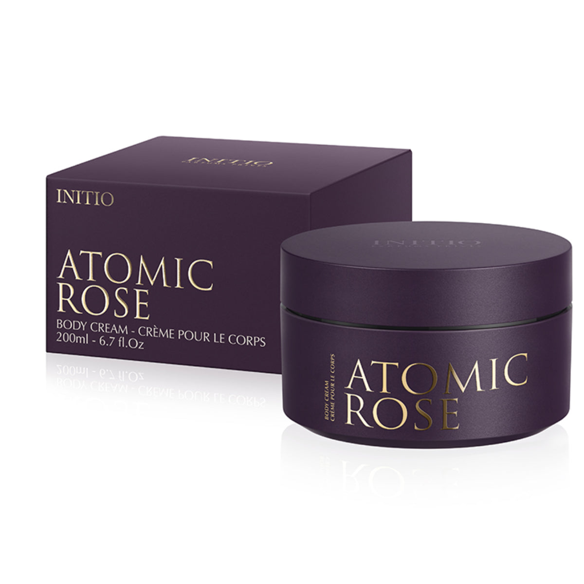 Initio - Atomic Rose - Body Cream elegante dunkelviolette Cremedose mit goldener Schrift neben passender Verpackung