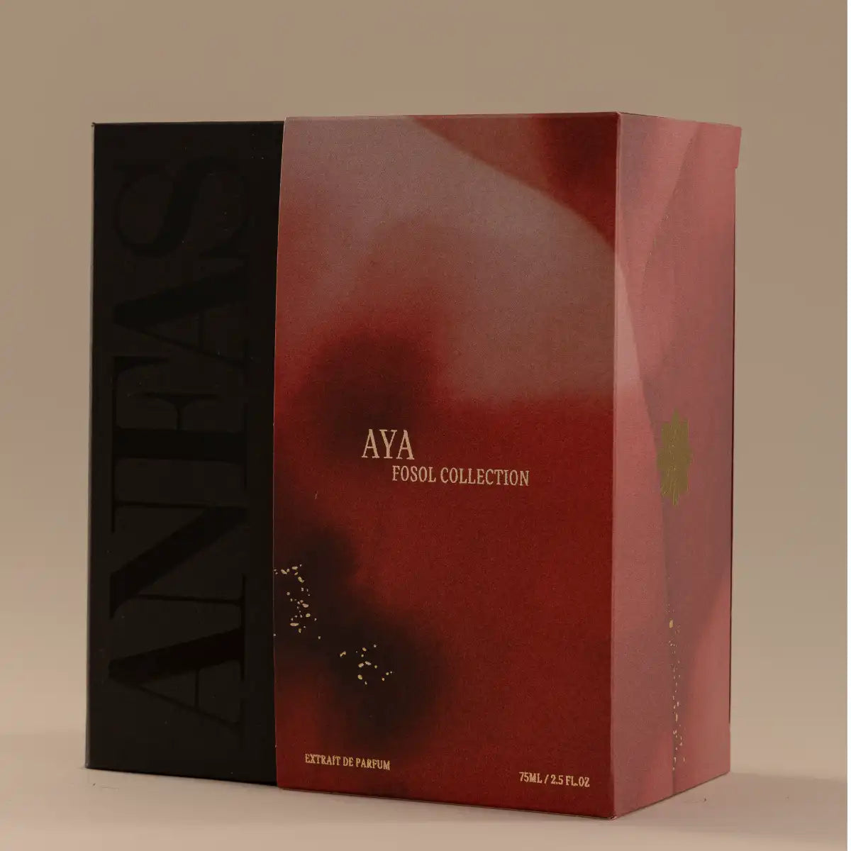Anfas - Fosol Collection - Aya Verpackung mit rotem Farbverlauf und dezenter goldener Prägung vor beigem Hintergrund