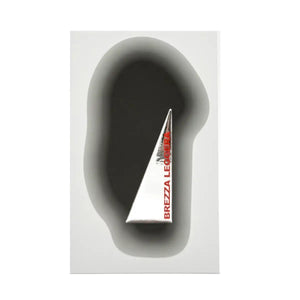 Filippo Sorcinelli - Atmosphere d’Emotion - Brezza Leggera silberner Flakon mit moderner, klarer Form auf weißem Hintergrund