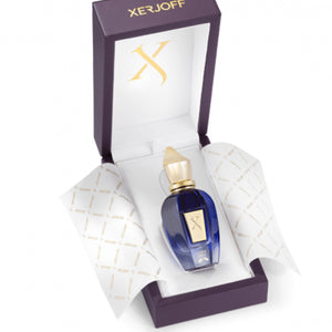 Xerjoff - Join The Club - Comandante! Parfumflakon in edlem Blau mit goldfarbenem Verschluss in luxuriöser Geschenkbox