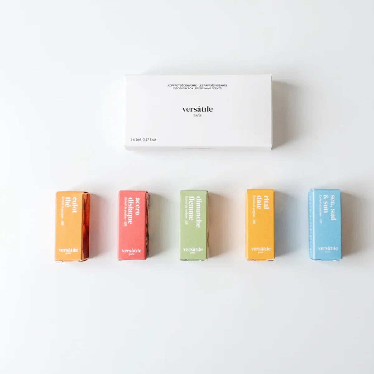 Versatile - Discovery Set - Refreshing Scents mit sechs farblich unterschiedlichen Duftrollern vor weißem Hintergrund
