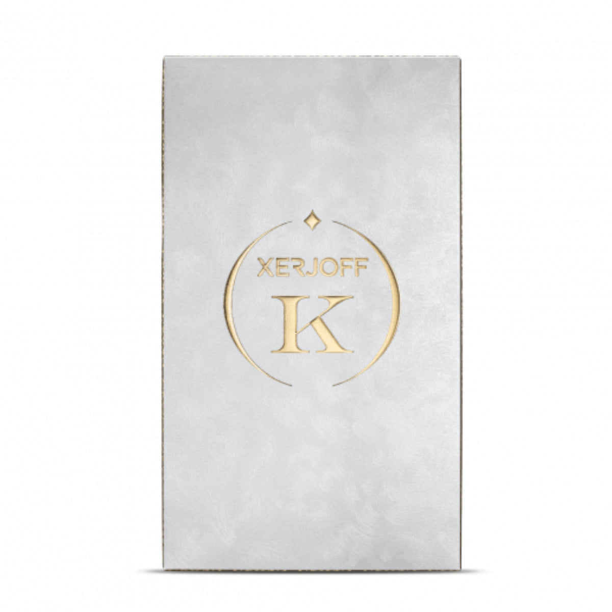 Xerjoff - K Blue Collection - Empiryan zeigt elegante Verpackung in samtigem Hellgrau mit goldenem K-Logo im Zentrum