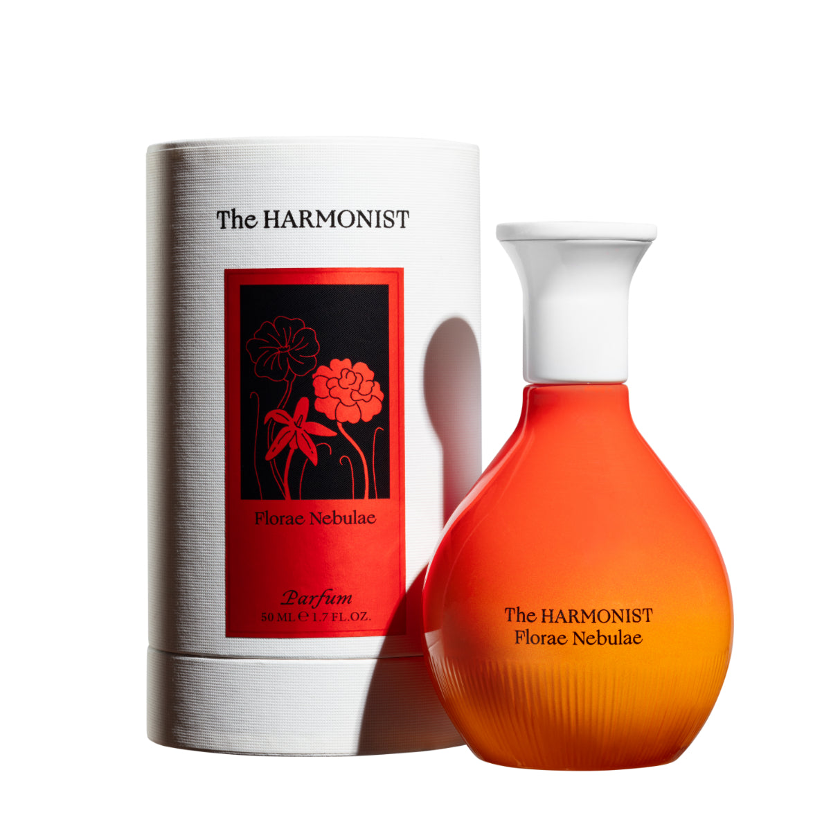 The Harmonist - Florae Nebulae Parfumflakon mit warmem Farbverlauf von Orange zu Gelb und weißem Verschluss vor weißem Hintergrund