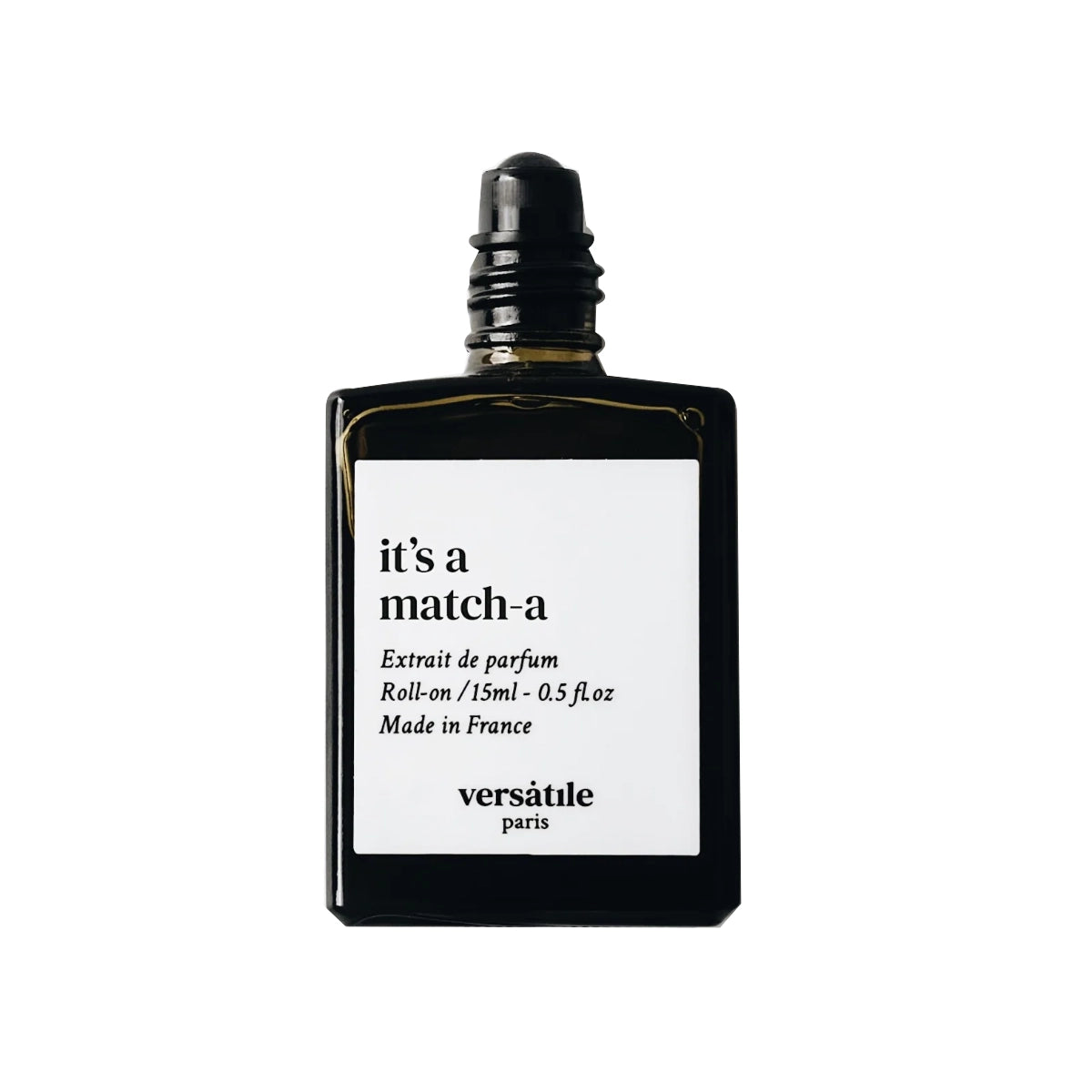 Versatile - It’s a Match-A Roll-On Parfümflakon in schlichtem Schwarz-Weiß-Design vor hellem Hintergrund