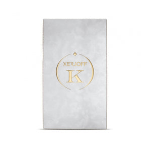 Xerjoff - K Collection - Layla zeigt edle Verpackung mit goldenem Schriftzug und feiner samtiger Oberfläche in zurückhaltender Eleganz