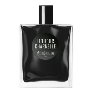 Pierre Guillaume - Black Collection - Liqueur Charnelle mit edlem schwarzem Glasflakon und minimalistischer Beschriftung vor weißem Hintergrund