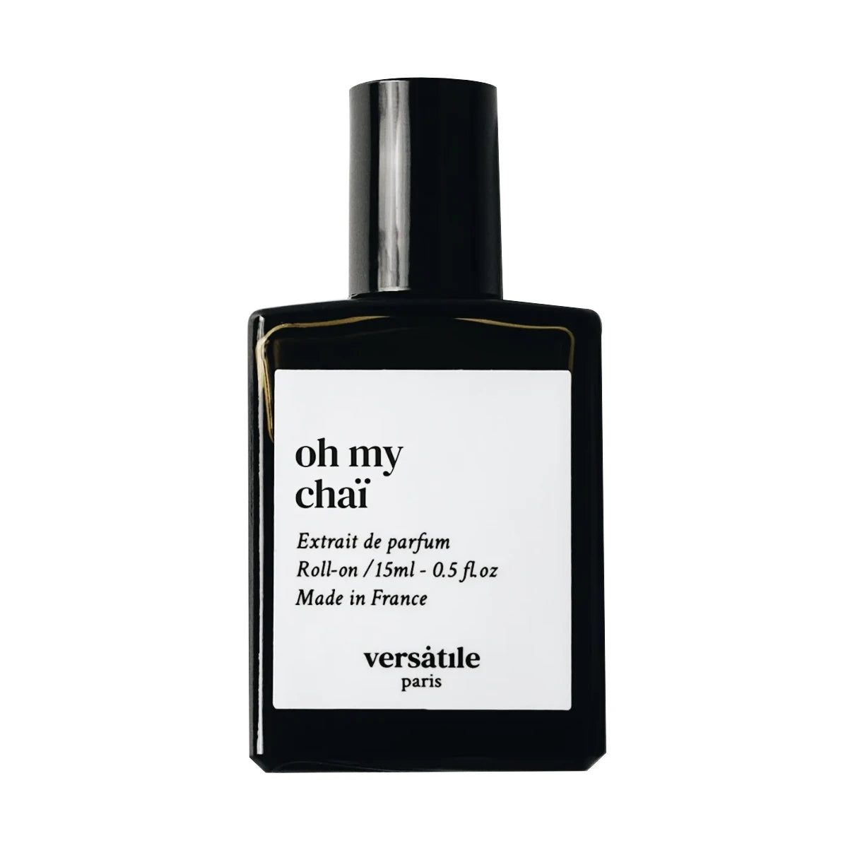 Versatile - Oh my Chaï Extrait de Parfum Roll-on Flakon in schlichtem Schwarz-Weiß-Design vor weißem Hintergrund