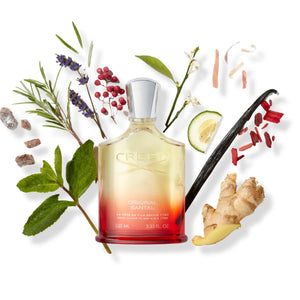 Creed - Original Santal Parfumflakon mit Farbverlauf und natürlichen Duftnoten auf hellem Hintergrund