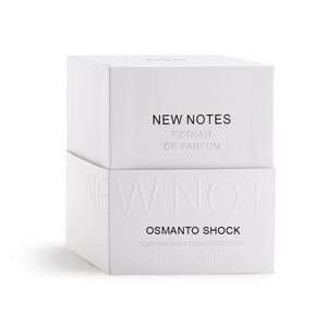 New Notes - Contemporary Blend Collection - Osmanto Shock weiße elegante Verpackung mit feiner Prägung auf hellem Hintergrund