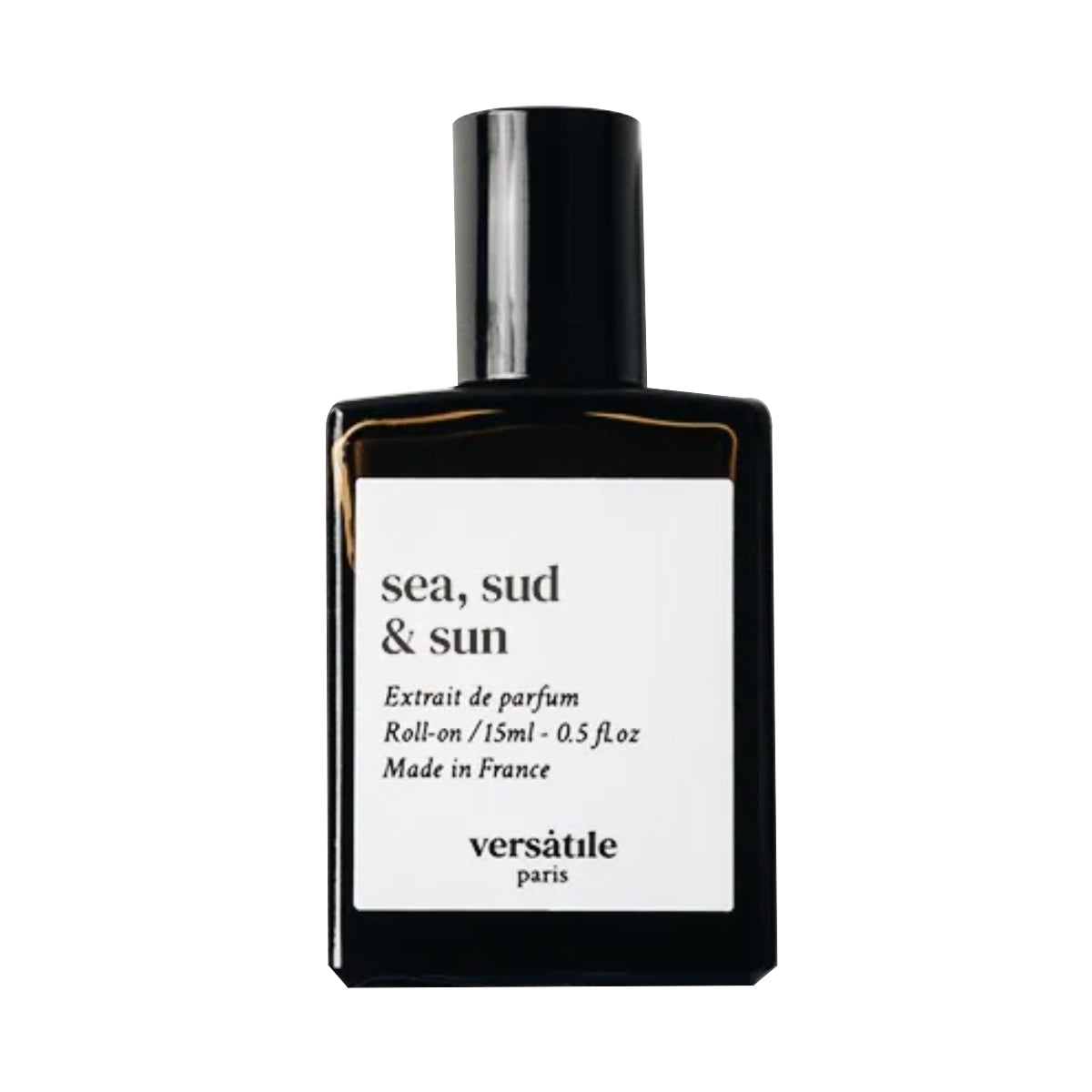 Versatile - Sea, Sud & Sun Roll-on Parfumflakon in schlichtem Schwarz mit weißem Etikett vor weißem Hintergrund