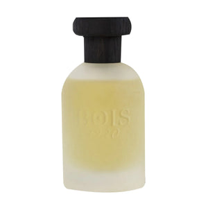 Bois 1920 - Sushi Imperiale Parfumflakon mit matter Glasflasche und dunklem Holzdeckel vor weißem Hintergrund