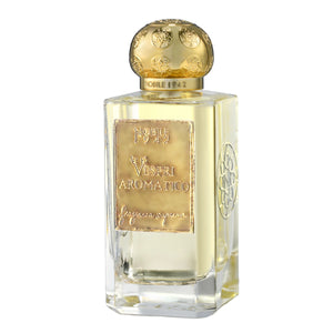 Nobile 1942 - Vespri Aromatico - Fragranza Suprema Parfumflakon mit goldfarbenem Verschluss und graviertem Emblem vor weißem Hintergrund