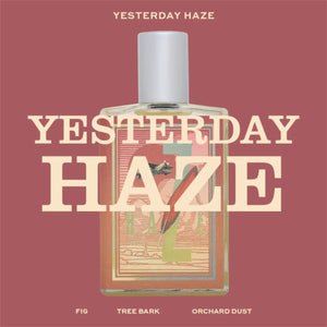 Imaginary Authors - Yesterday Haze Flakon mit pastellfarbenem Etikett und schlichtem weißem Verschluss vor rotem Hintergrund
