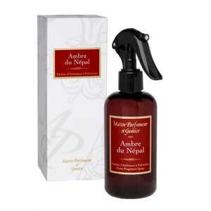 Maître Parfumeur et Gantier - Ambre du Nepal - Raumspray in braunem Flakon mit Sprühkopf und eleganter Verpackung