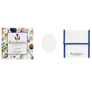 Carthusia - A'MMARE - Creme Parfum mit maritim bedruckter Geschenkbox, zartem Duftstein und Stoffetui mit blauem Rand
