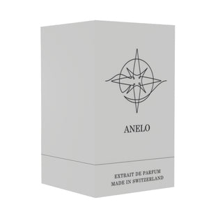 Pernoire - Odus Collection - Anelo zeigt elegante weiße Verpackung mit stilisiertem Kompasslogo und feiner Schriftgestaltung