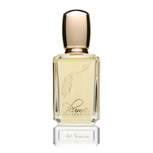 Plume Impression - Art Nouveau Parfumflakon mit goldfarbenem Verschluss und klarer Glasflasche vor weißem Hintergrund