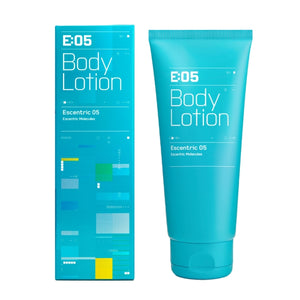 Escentric Molecules - Escentric 05 - Body Lotion in türkisfarbenem Design mit warmer Cashmeran- und Bergamottenote für pflegende Entspannung