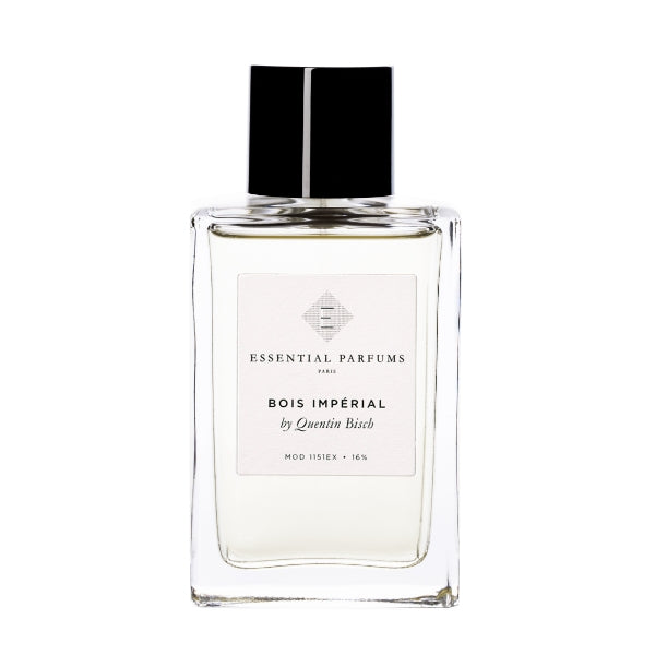 Essential Parfums - Bois Impérial klarer Flakon mit schwarzem Deckel und minimalistischem Etikett auf weißem Hintergrund