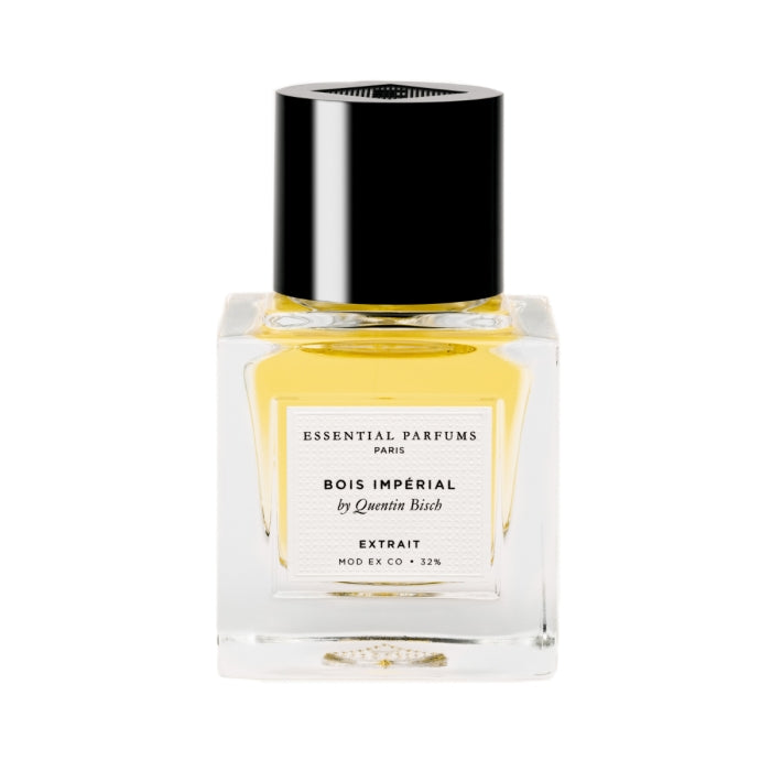 Essential Parfums - Bois Impérial - Extrait de Parfum klarer Flakon mit schwarzem Verschluss und goldgelbem Inhalt vor weißem Hintergrund