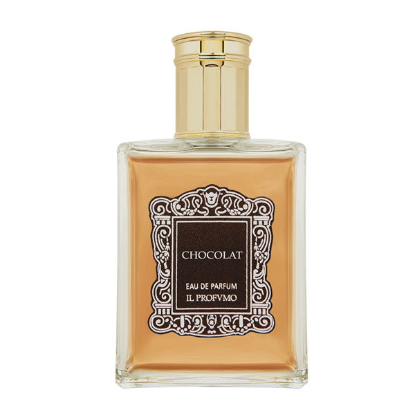 Il Profumo - Chocolat Parfumflakon mit bernsteinfarbener Flüssigkeit und kunstvollem Etikett vor weißem Hintergrund