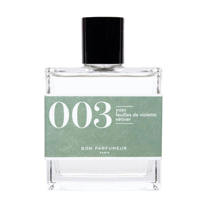Bon Parfumeur - Les Classiques - 003 Parfumflakon mit grünem Etikett und schwarzem Verschluss vor weißem Hintergrund