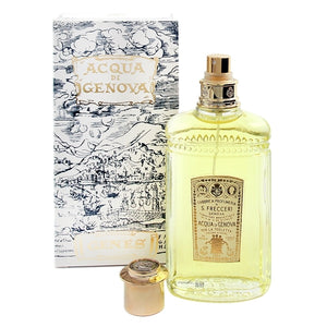 Acqua di Genova - Cologne Parfumflakon mit goldenem Verschluss vor Verpackung im maritimen Design