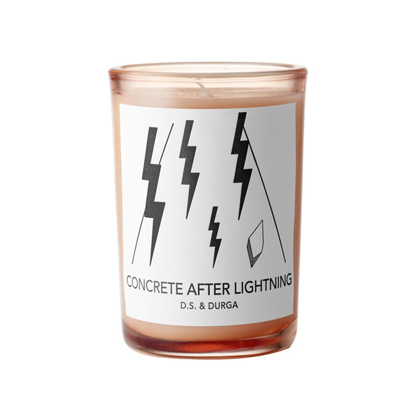 D.S. & Durga - Concrete After Lightning - Duftkerze im Glas mit minimalistischem Blitz-Design und sommerlicher Frische