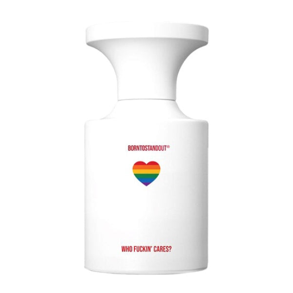 BORNTOSTANDOUT - Dirty Rainbow weißer Flakon mit Regenbogenherz und provokantem Schriftzug minimalistisch vor weißem Hintergrund