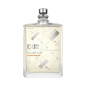 Escentric Molecules - Escentric 02 Parfumflakon mit klarem, schlichtem Design und moderner grafischer Gestaltung