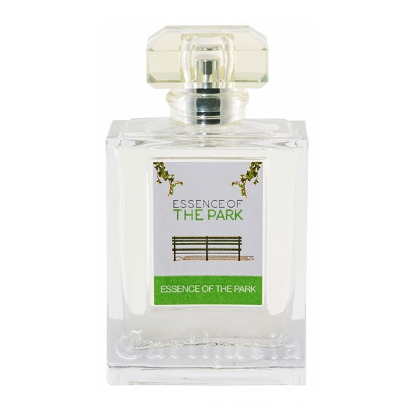 Carthusia - Essence of the Park Parfumflakon mit klarer rechteckiger Form und grünem Etikett vor weißem Hintergrund