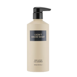 D.S. & Durga - I Don't Know What - Body Lotion in beige Flasche mit schwarzem Pumpkopf und modernem Etikett