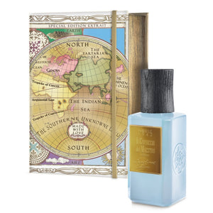 Nobile 1942 - Il Capriccio del Maestro Parfümflakon in hellblau mit schwarzem Holzdeckel und dekorativer Geschenkbox