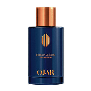 Ojar - Infusion Velours Parfumflakon in tiefem Blau mit kupferfarbenem Verschluss vor weißem Hintergrund