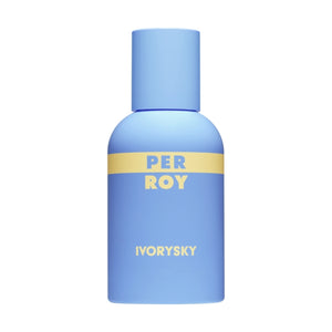 Perroy Parfum - Ivory Sky blauer Flakon mit pastellgelbem Schriftzug und schlichtem Design vor weißem Hintergrund