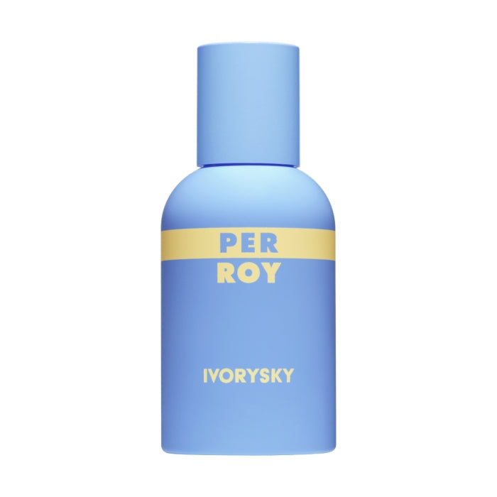 Perroy Parfum - Ivory Sky blauer Flakon mit pastellgelbem Schriftzug und schlichtem Design vor weißem Hintergrund
