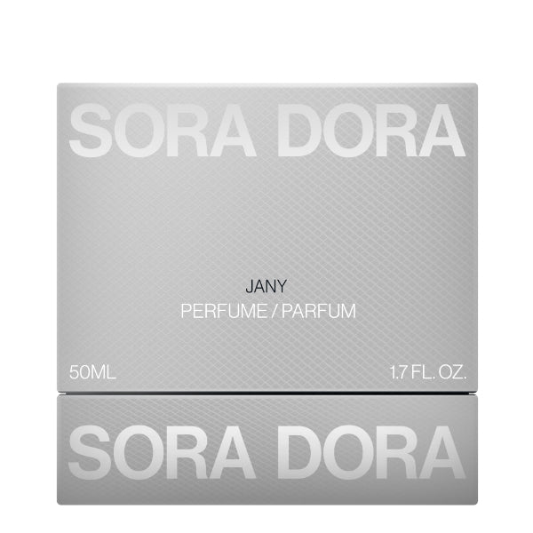 Sora Dora - White Collection - Jany elegante graue Verpackung mit dezentem Muster und minimalistischer Schriftgestaltung