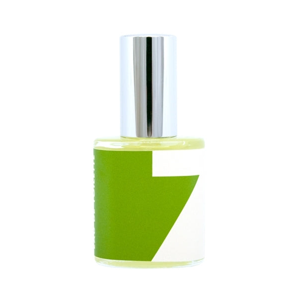 Erik Kormann - Juli Parfumflakon mit schlichtem Design und grün-weißem Etikett für frische Duftnoten im Sommer