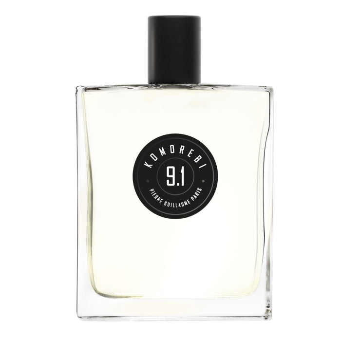 Pierre Guillaume - Komorebi No.9.1 Parfum in klarer Flasche mit schwarzem Verschluss und rundem Etikett vor weißem Hintergrund