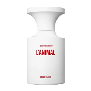 BORNTOSTANDOUT - L'Animal Parfumflakon in schnörkellosem Weiß mit roter Schrift und markanter, kraftvoller Silhouette