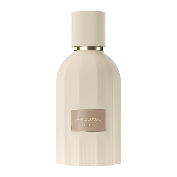 Amouage - Essences Collection - Lustre zeigt cremigen Flakon mit goldfarbenem Emblem und elegantem, minimalistischem Design.