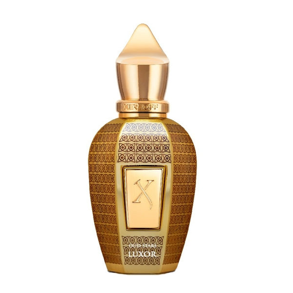 Xerjoff - Oud Stars - Luxor Parfumflakon mit goldener Verzierung und orientalischem Design vor weißem Hintergrund